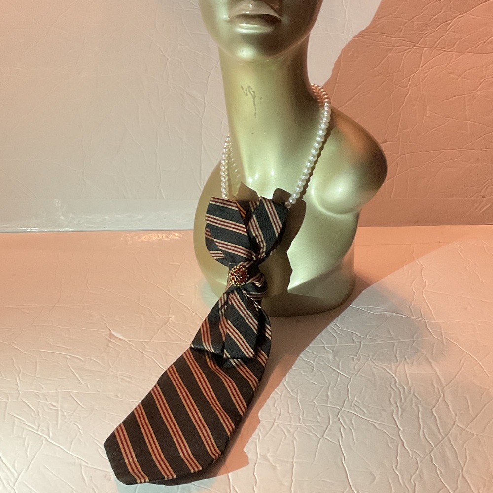 Up-cycled Men’s Silk Tie w. Faux Pearl Necklace and Decorative Brooch for Women